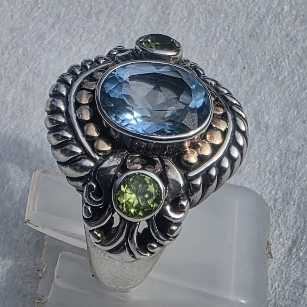 Estate Robert Manse Bali Designer Signed Genuine Blue Topaz And Peridot Ring - Picture 4 of 9